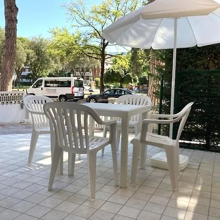 Villa Parco Paradiso 1 リニャーノ・サッビアドーロ